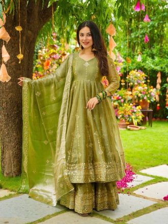 Explore the latest sarees online including silk, party wear and designer styles. Shop premium fabric sarees with fast delivery across India at Nrutya.