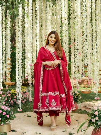 Explore the latest sarees online including silk, party wear and designer styles. Shop premium fabric sarees with fast delivery across India at Nrutya.